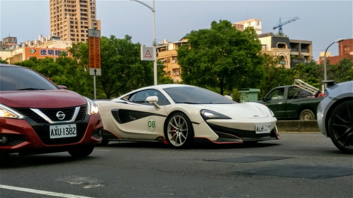 上新聞的麥拉倫大遊行