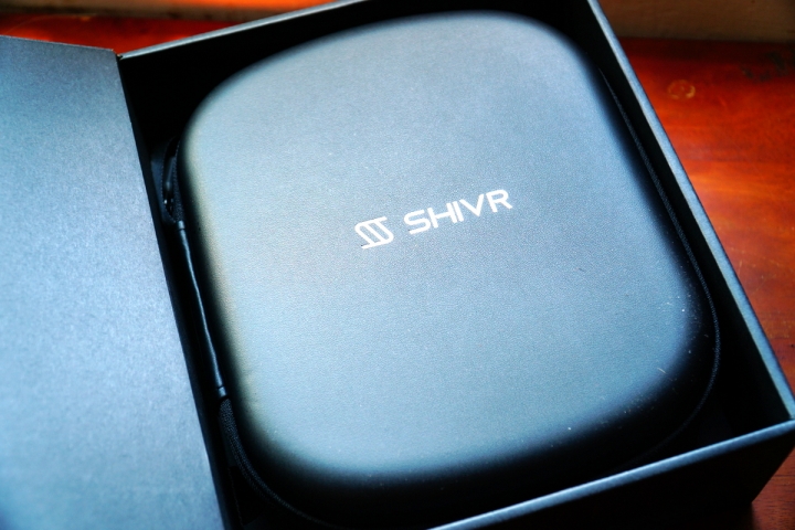 簡單開箱~ 集資的3D降噪耳罩 SHIVR NC-18