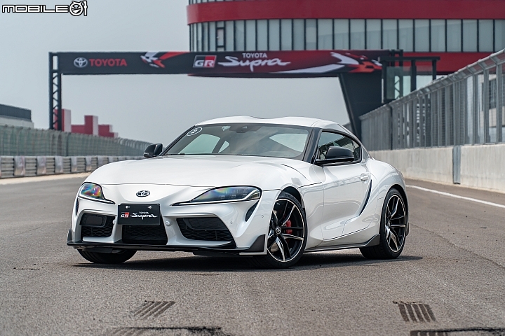 Toyota GR Supra 麗寶賽道試駕 不負經典美名 成就更高駕馭樂趣!