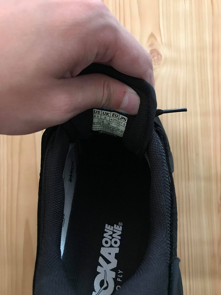 求各位版大幫驗鞋 hoka one one tor ultra low wp jp