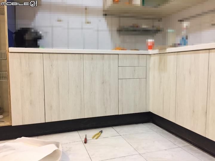 [DIY]超低成本櫥櫃軟片貼皮換色