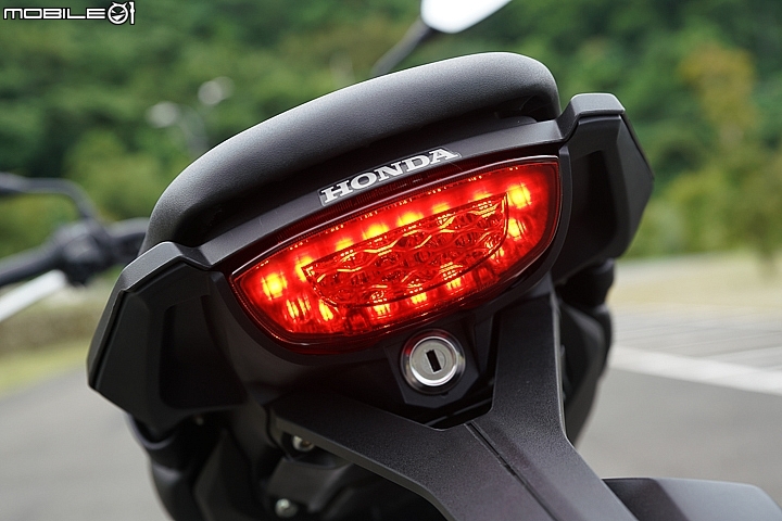 2019 HONDA CB300R 試駕 極輕量運動街跑誕生