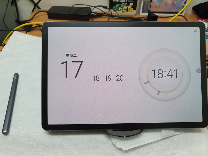 Samsung Galaxy Tab S6 霧岩灰 多圖開箱 內有與I pad pro 10.5簡單比對 無筆電大挑戰！《Samsung Galaxy Tab S6》讓你行動辦公好方便