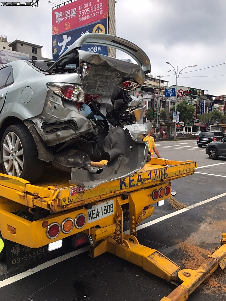 點我看大圖 Lexus NX300 nx300試車千萬要小心