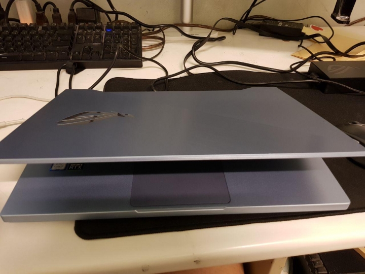 ASUS ROG GX502GV 冰河藍 開箱