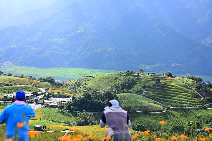 點我看大圖 六十石山實拍:旅遊只帶一顆85mm F1.8 S的可行性,算是還ok!但可能需要手機幫忙。