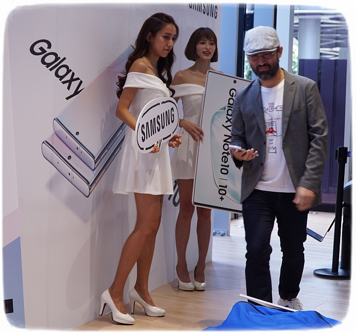 更新!!我真的剁手去買一台10+ 了《Galaxy Note10 旗艦體驗》智慧生活的指揮家 >> S Pen 就是好用的讓我回不去了