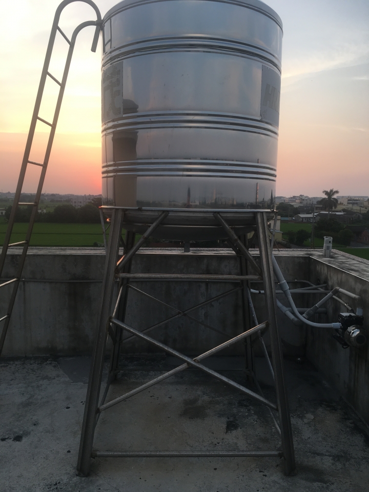 求助文(9/9更新)透天水壓問題! 懇請懂水電的大大指點一下