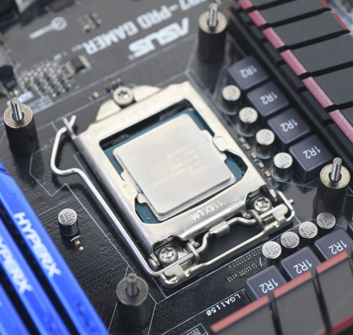 Antec KUHLER H2O K240 RGB一體式水冷散熱器簡測