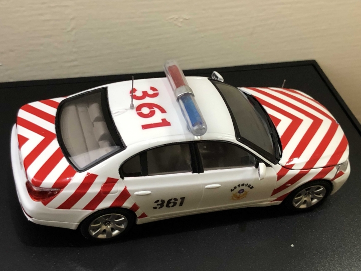 1/43 國道警察 BMW E60 紅斑馬變身紀實