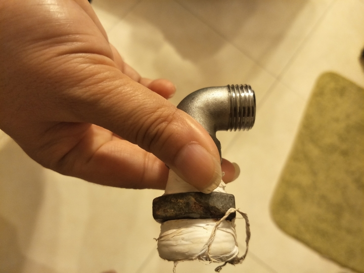 熱水器水管爆了