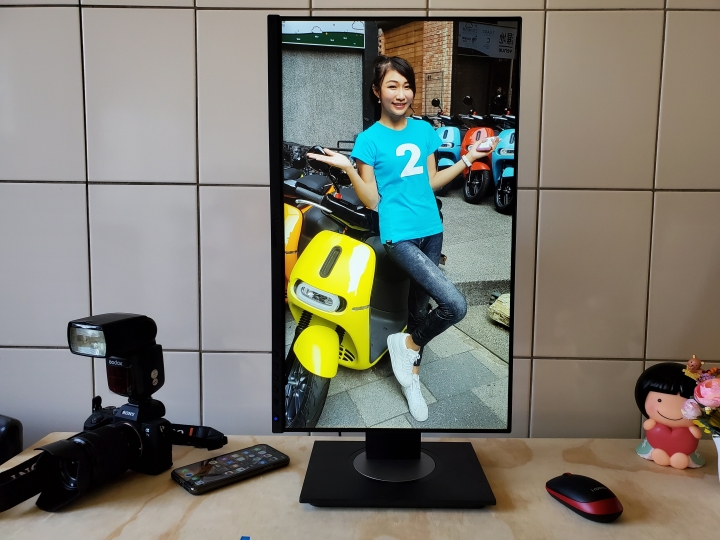 【體驗分享】翻轉你的視界「ViewSonic VG2455」人體工學設計多角度旋轉顯示器