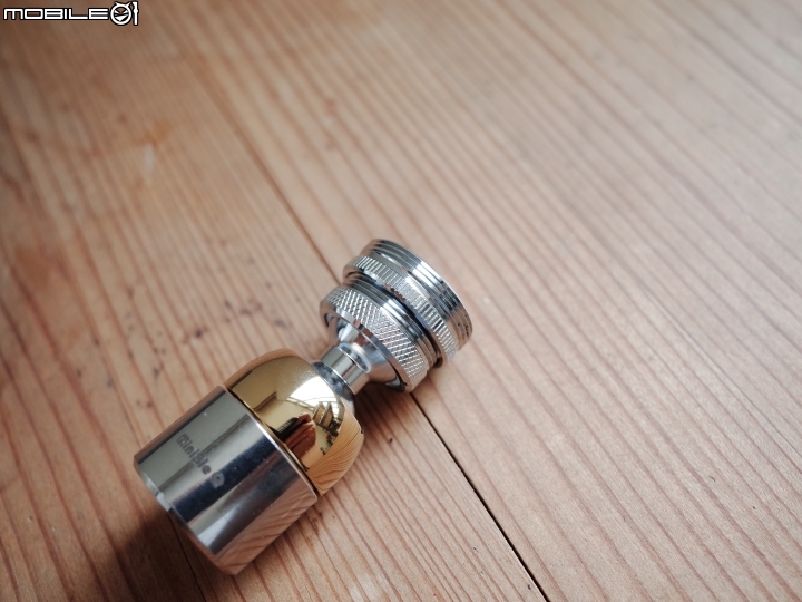點我看大圖 開箱|MIT主婦廚房必備小物|MiniBle Q微氣泡起波器-轉向版