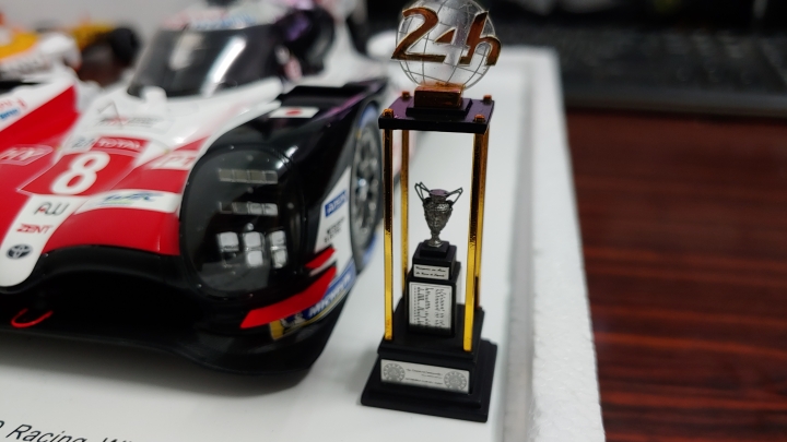 [開箱]1/18 SPARK Toyota TS050 2018