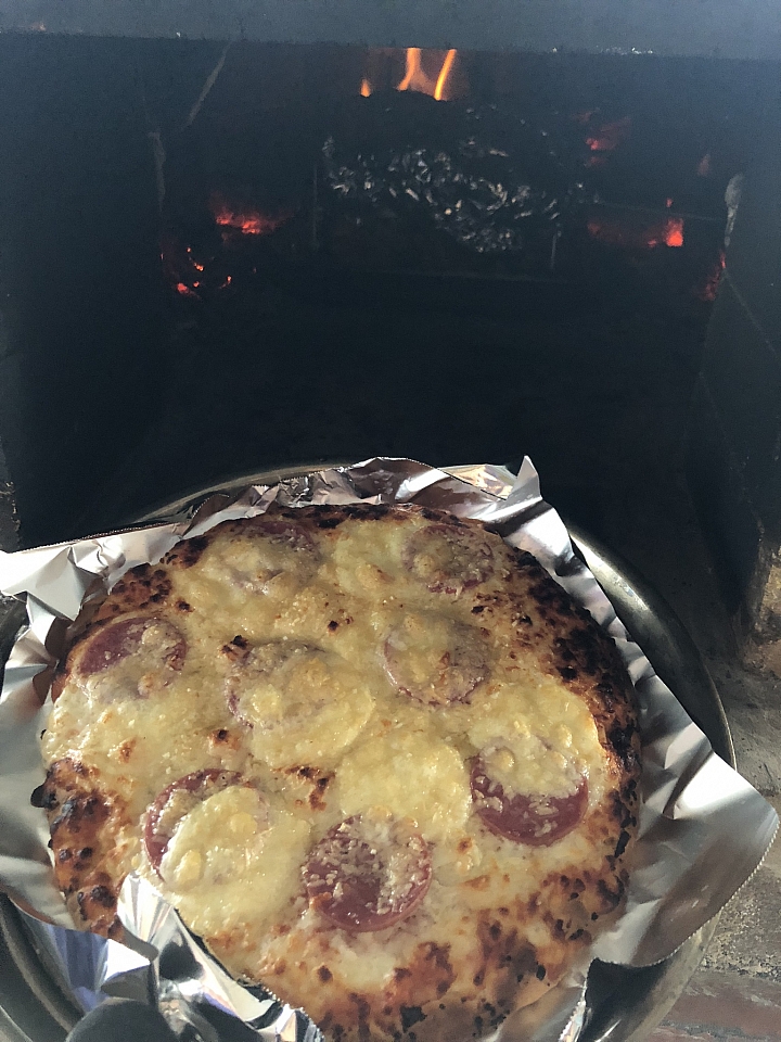 窯烤配備再升級，生火超簡單! 風雨交加的夜晚，瘋狂窯烤20個pizza!