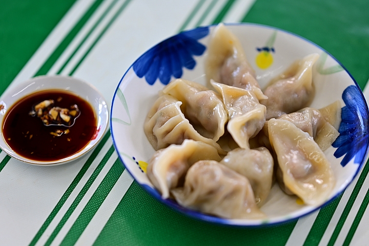 點我看大圖 六十石山實拍:旅遊只帶一顆85mm F1.8 S的可行性,算是還ok!但可能需要手機幫忙。