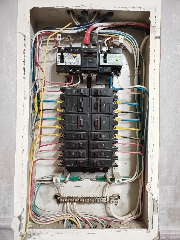 點我看大圖 請問diy 電源專線