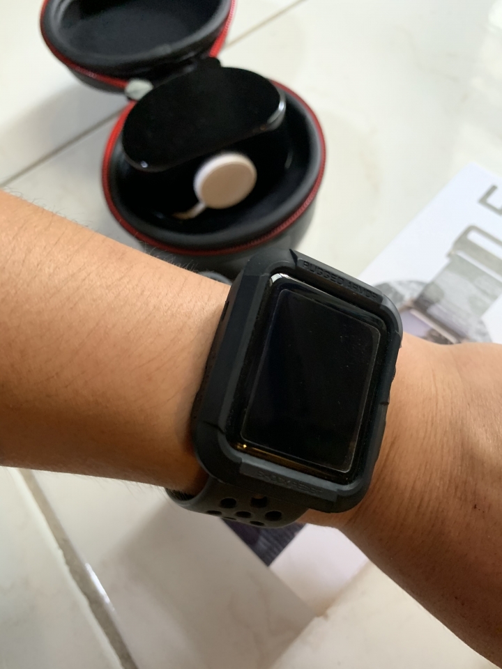 UAG APPLE WATCH 錶帶試戴心得