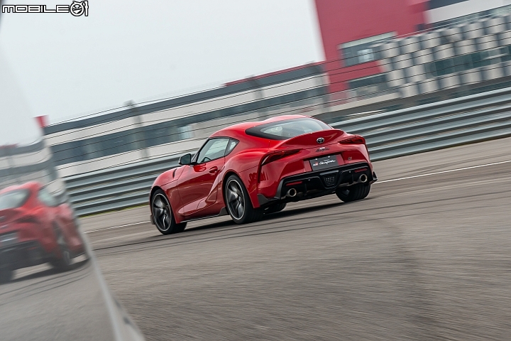 Toyota GR Supra 麗寶賽道試駕 不負經典美名 成就更高駕馭樂趣!