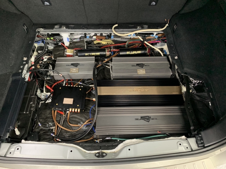 Rx200t安裝 CarPlay 後音響畢業了😅