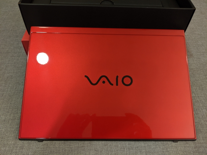 VAIO 豔紅重出江湖