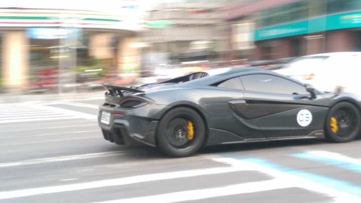 上新聞的麥拉倫大遊行