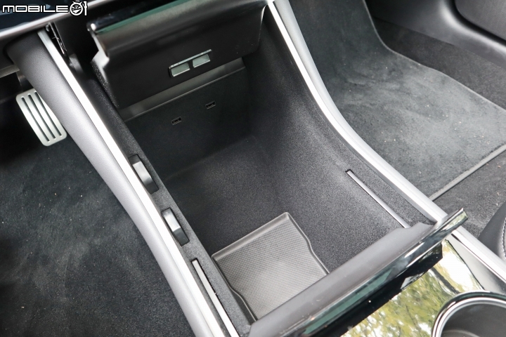 Tesla Model 3 Performance 試駕,科幻想像的現在進行式