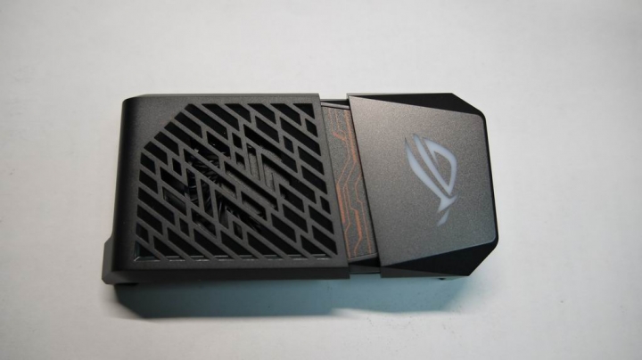 ASUS ROG Phone 2開箱簡測