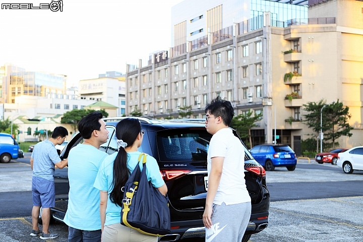 【遊記】洗車嘴砲不如來一聚 - W213 車友中秋胡同燒肉吃到飽！
