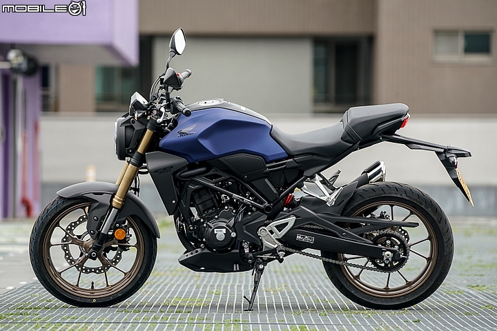 2019 HONDA CB300R 試駕 極輕量運動街跑誕生