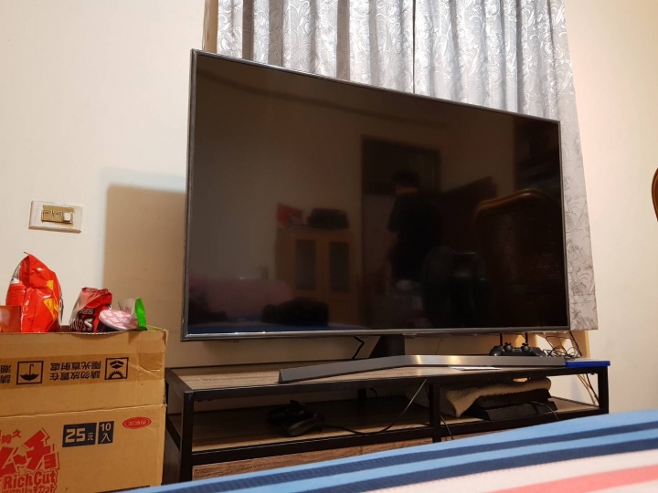 [開箱]三星UA55RU7400WXZW-55型 4K UHD 電視