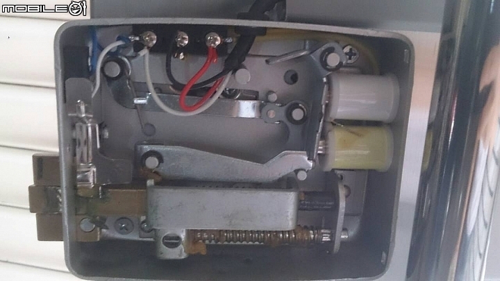 請教家中對講機與電控鎖接線問題