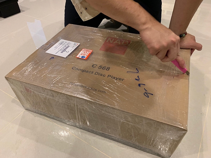 點我看大圖 《開箱》當台語經典遇上現代串流- NAD C556 唱盤+ NAD C368 BluOS 串流綜擴+Opera Prima書架喇叭