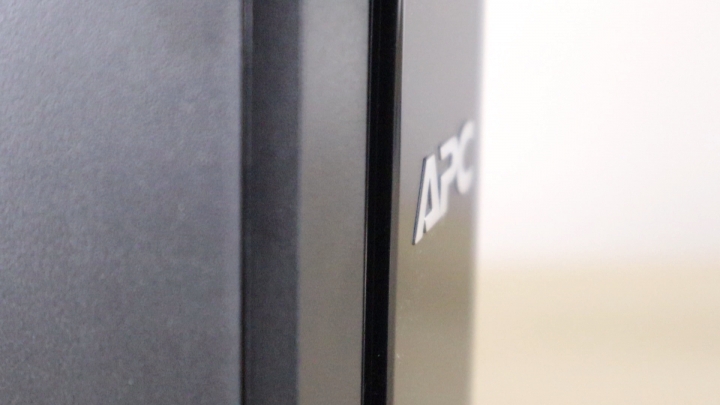 開箱 APC BR1500G-TW 在線互動式不斷電系統