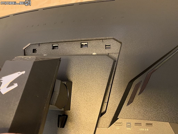技嘉撿到槍 AORUS CV27Q HBR3 新機 2K-165 曲面電競螢幕新開箱