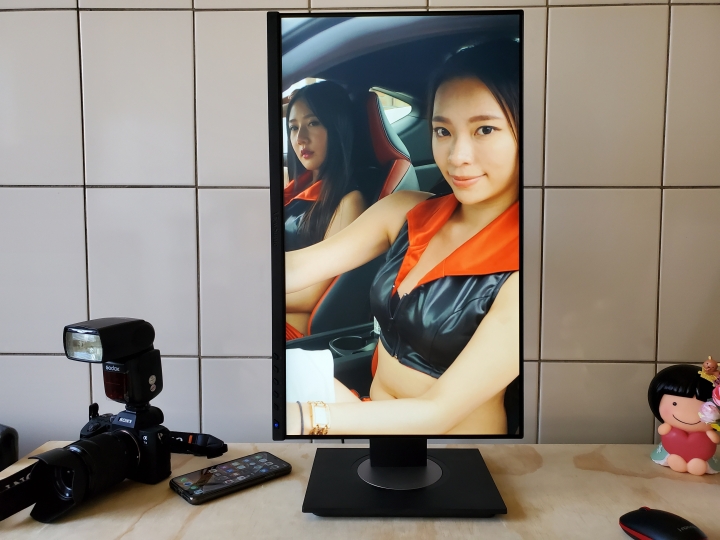 【體驗分享】翻轉你的視界「ViewSonic VG2455」人體工學設計多角度旋轉顯示器