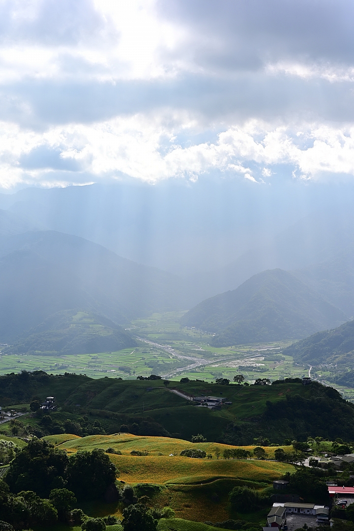 點我看大圖 六十石山實拍:旅遊只帶一顆85mm F1.8 S的可行性,算是還ok!但可能需要手機幫忙。
