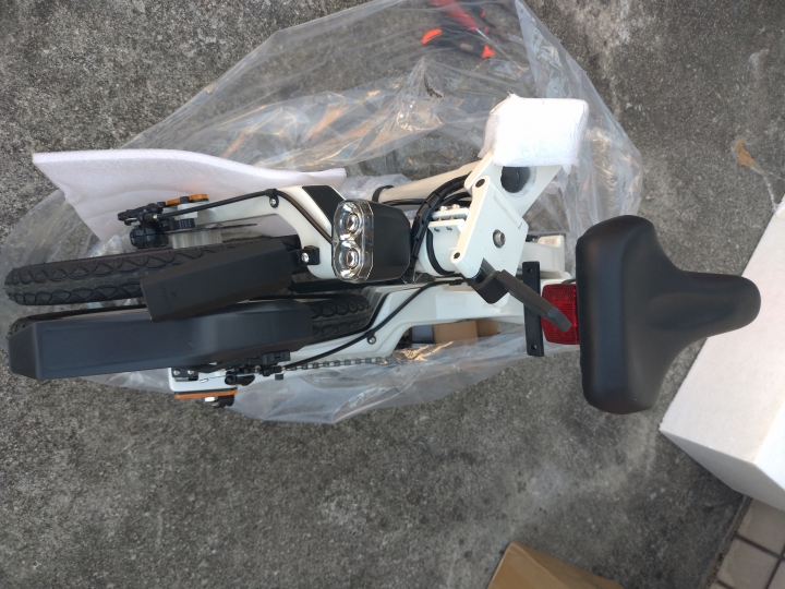 淘寶單臂電動16寸小折14Kg開箱CFD-3松下電池