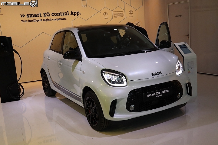 【IAA2019直擊】EQ smart全電動時代來臨，不用充電盒也可以滿足daily use