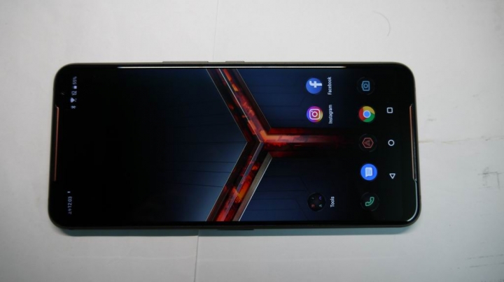 ASUS ROG Phone 2開箱簡測