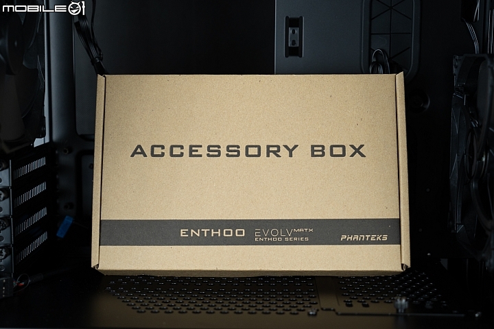 點我看大圖 穠纖合度的Evolv (? Phanteks Enthoo Evolv MATX