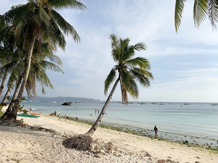 【2019長灘島】夢幻白色沙灘上的私密餐廳「 Wahine Beach Bar & Restaurant 」