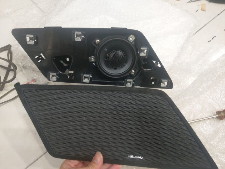 tiguan 280CL 升級 Dynaudio 中置喇叭組