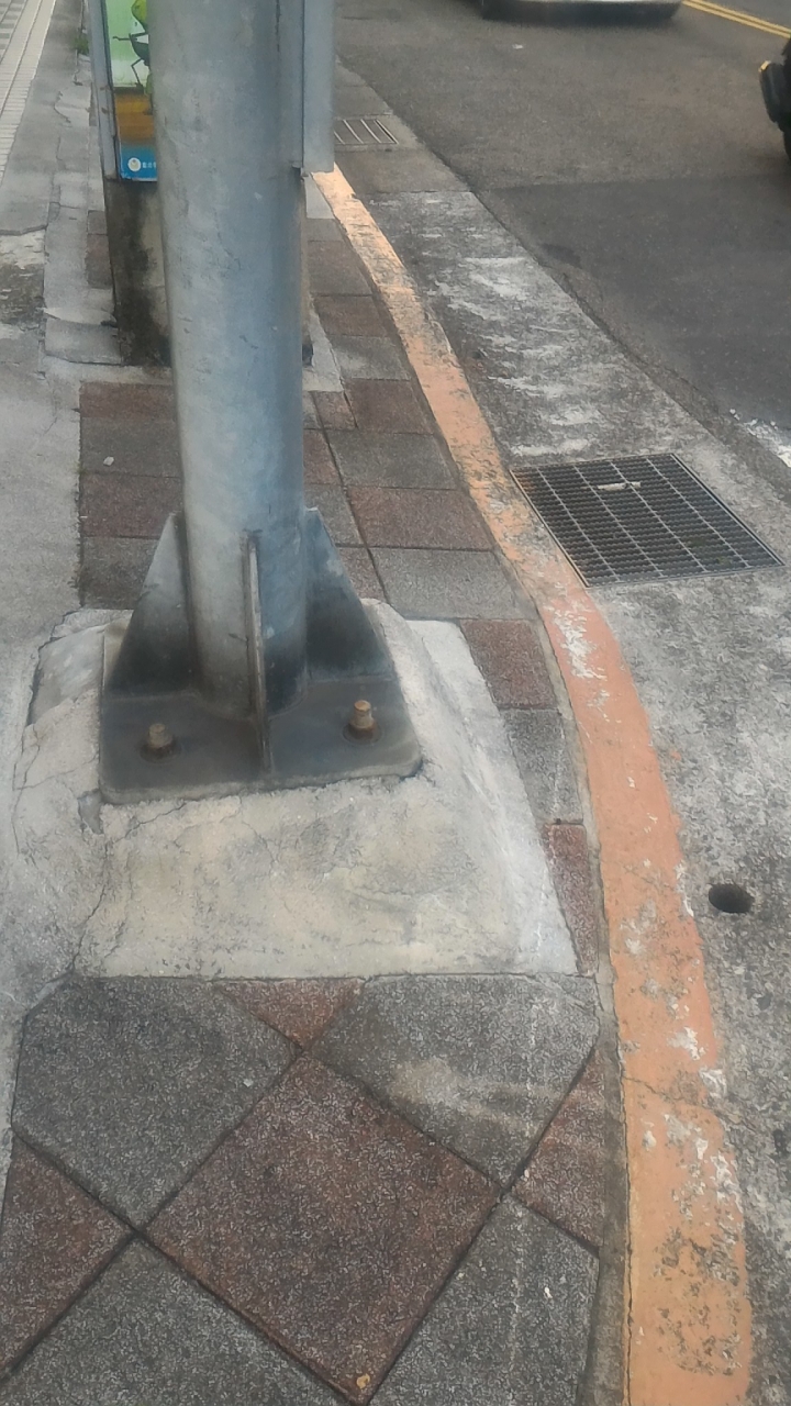 台北市失敗的人行道