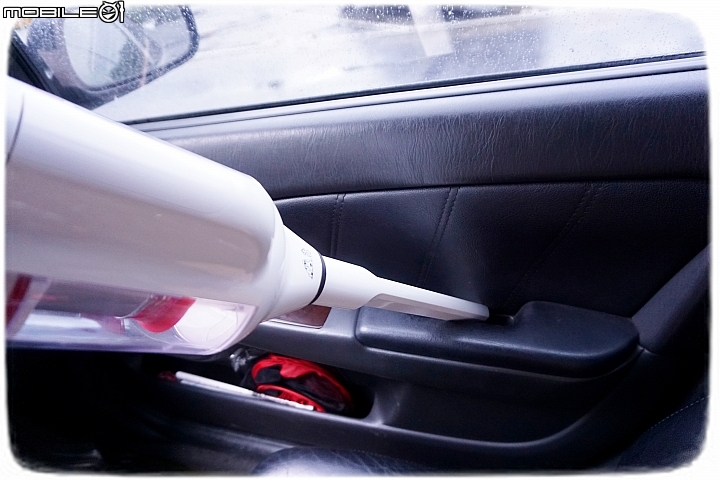 試用《PUPPY小狗電器T10 Home無線手持吸塵器》不管黑狗白狗,能讓全家人遠離塵蟎的,就是小狗