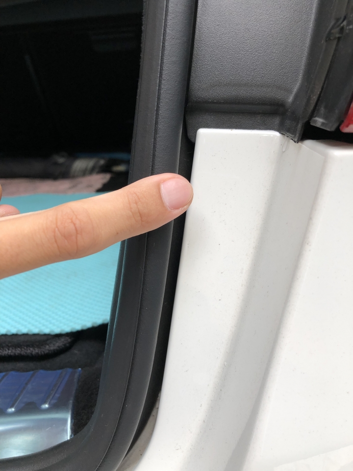 買到 賓士原廠 瑕疵車!已回廠三次修不好,還陸續出現新問題,求救該如何申訴??