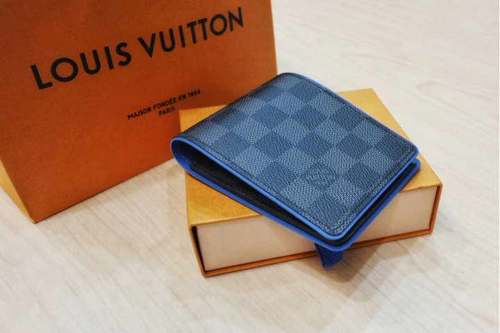 Louis Vuitton 拼接棋盤男士短夾開箱，原來棋盤格比老花歷史更久。