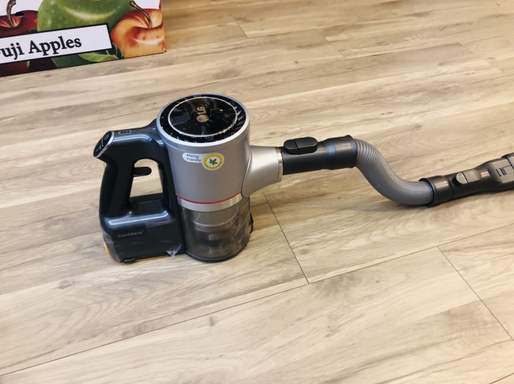 (LG A9+吸拖) + Bissell 1132L吸拖二合一 + IRobot5系列 + Philips 6132 + 小綠使用心得