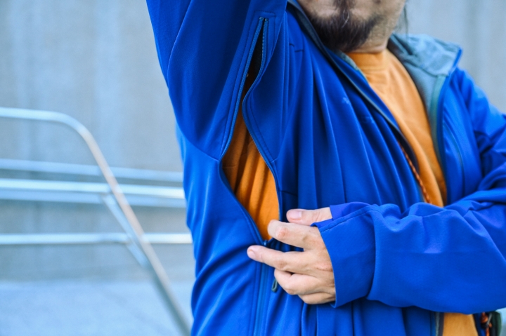 [ 開箱啦 ] Mammut 長毛象 Ultimate V SO Hooded 輕薄軟殼外套首選