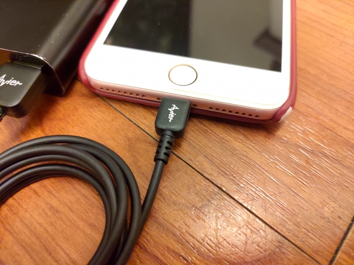 開箱-Avier Stone系列高速充電傳輸線,一款經濟又實惠的Lightning傳輸線